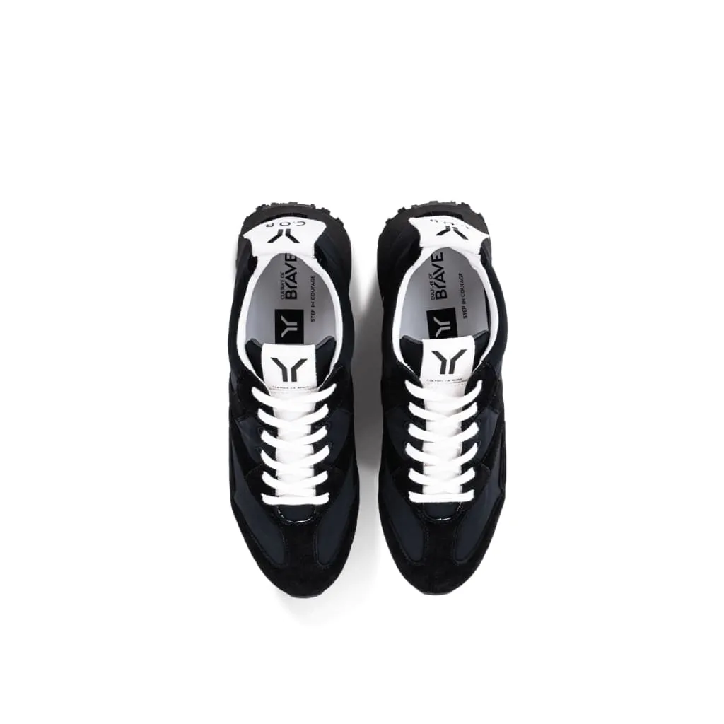 Bold Runner Black