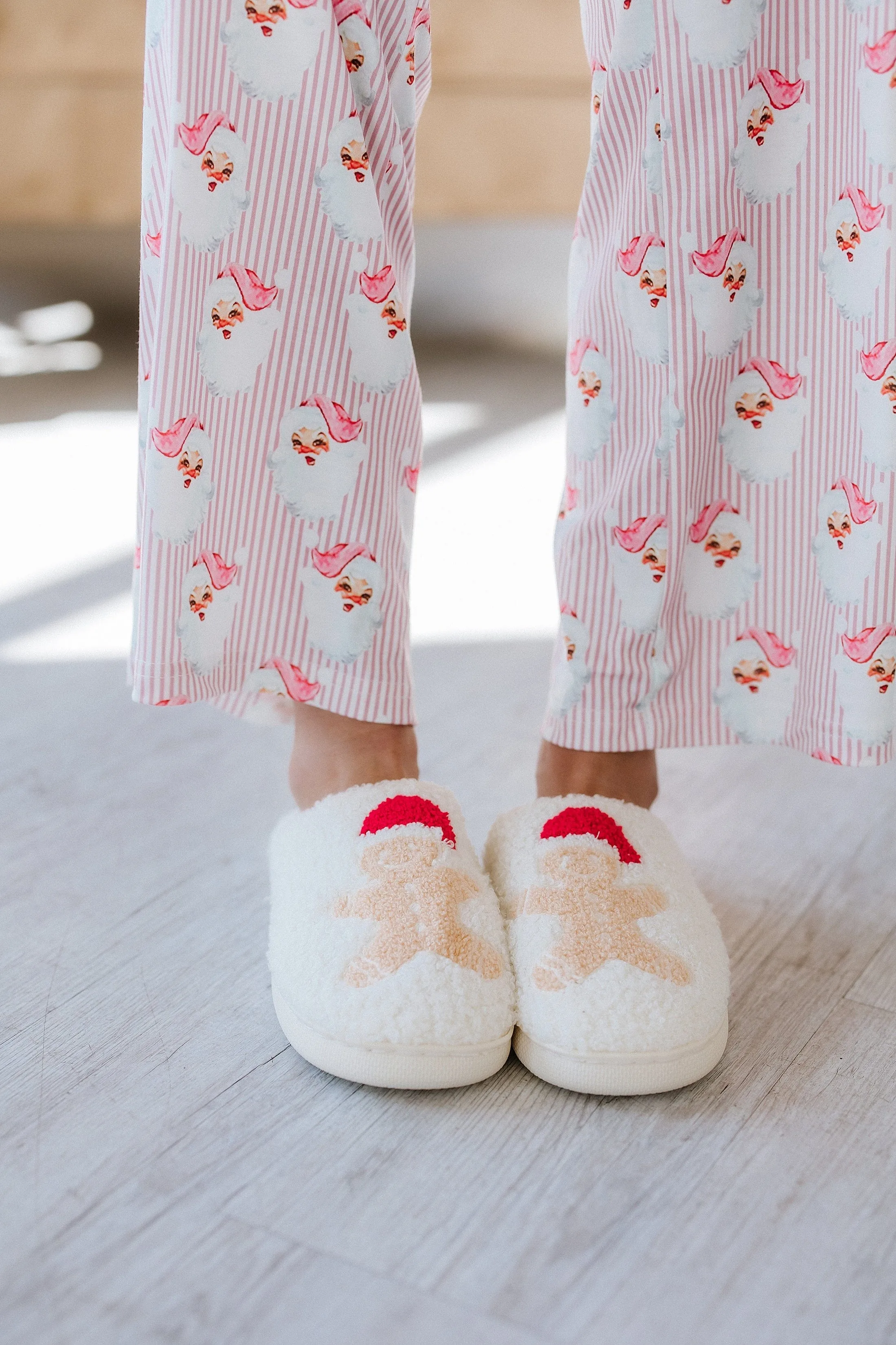 SALE - Gingerbread Man Plush Slippers | Size 9.5