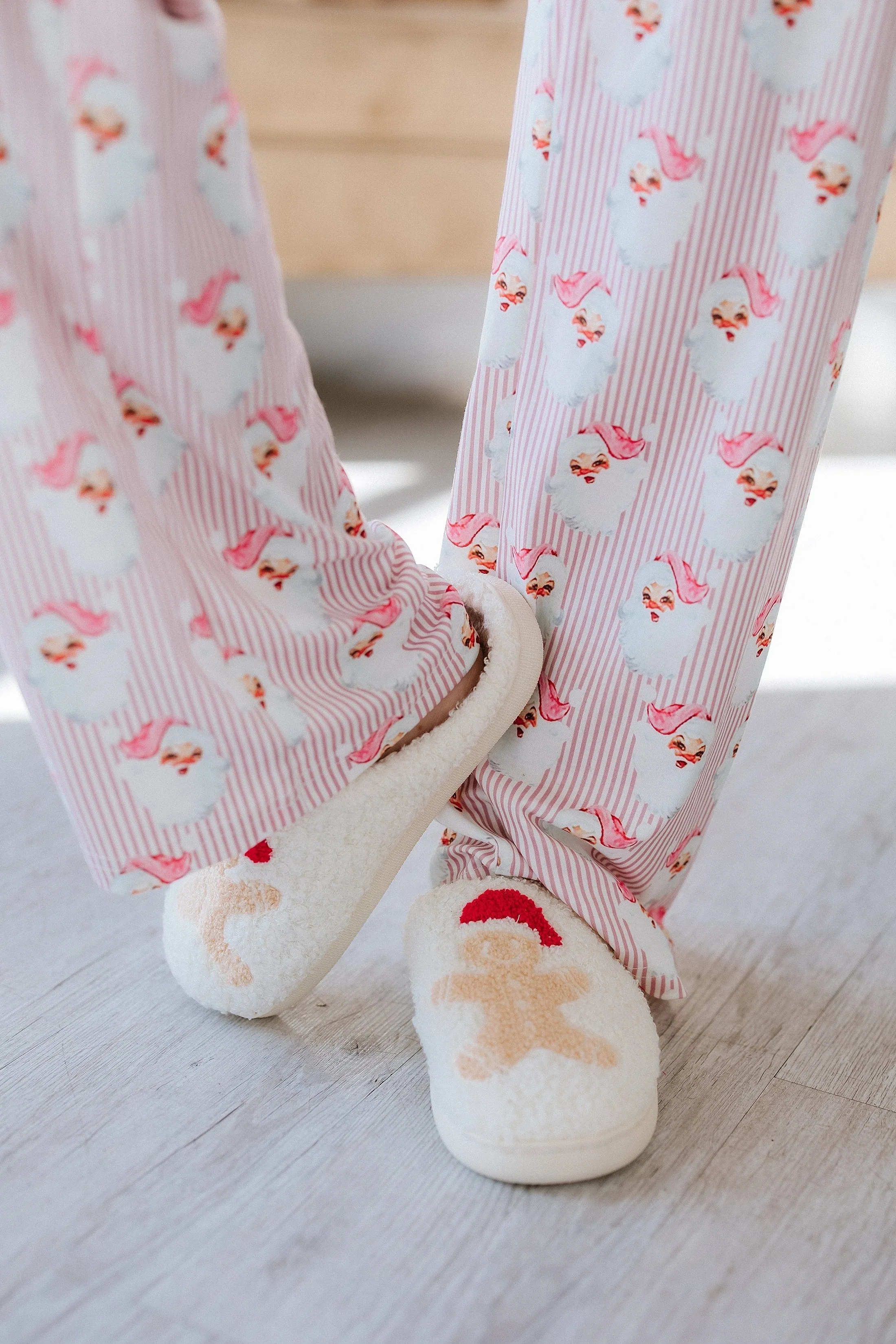 SALE - Gingerbread Man Plush Slippers | Size 9.5